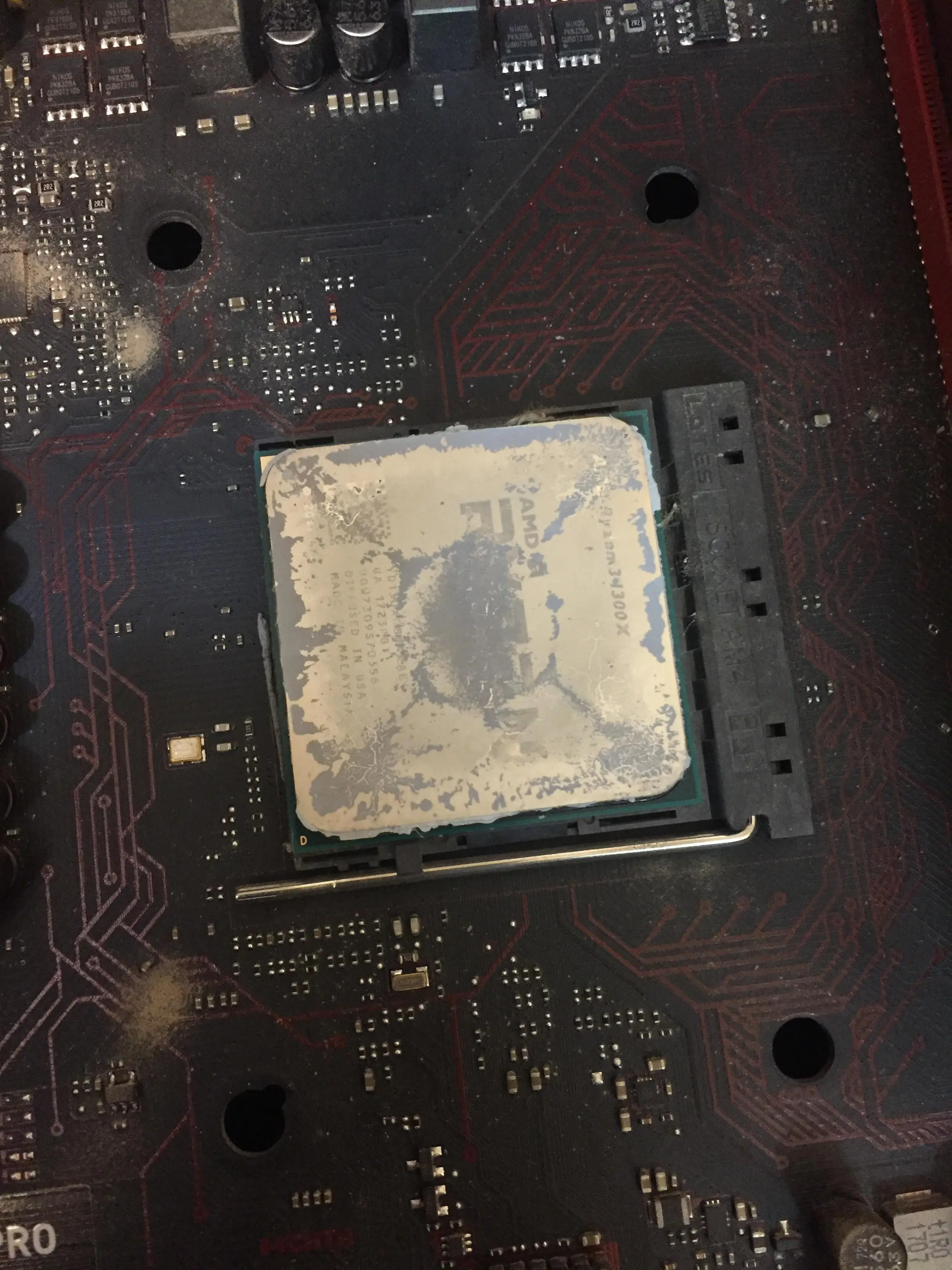 prea putina pasta termoconducoare